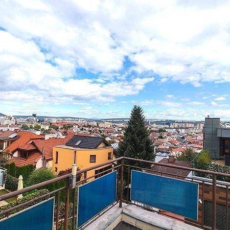 A Perfect Option For People Who Want To Enjoy Their Stay In Kosice Bagian luar foto
